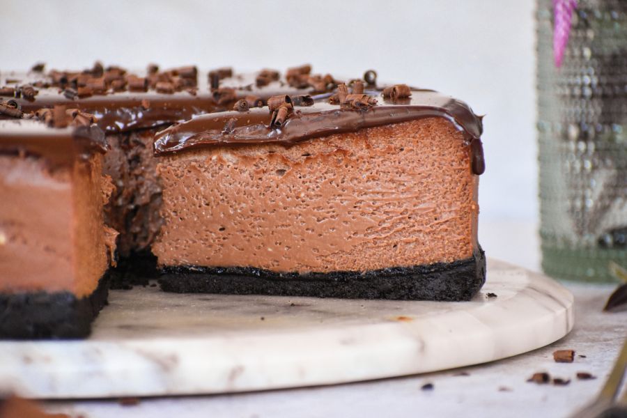 Cheesecake proteic cu ciocolata - fara coacere